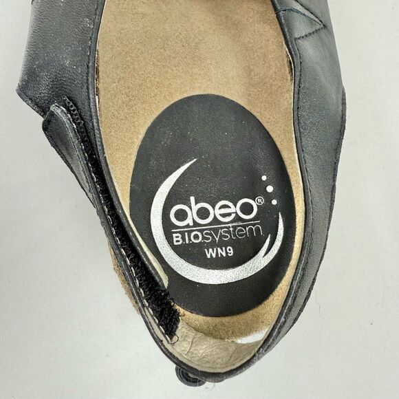 Abeo BIO System BERRIE Perforated Black Leather Peep Toe Slingback Sandals - Picture 13 of 14